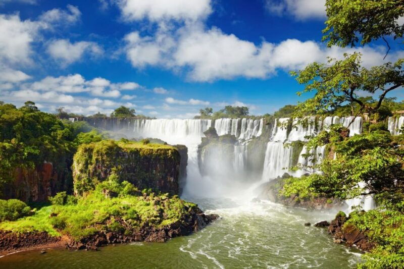 puerto-iguazu-iguazu-falls-argentinian-side-full-day-tour