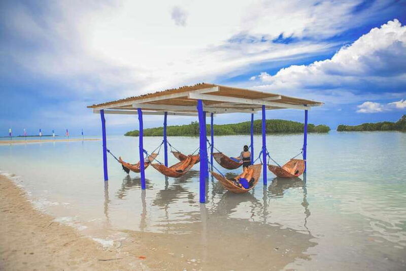 puerto-princesa-honda-bay-island-hopping-optional-massage