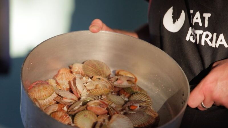 pula-market-tour-cooking-class-and-a-meal-with-wine