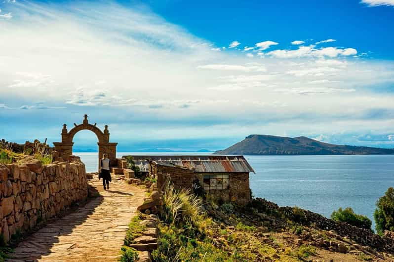 puno-full-day-tour-uros-taquile-visit-lake-titicaca