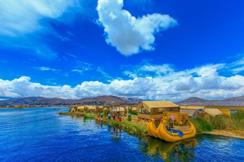 puno-uros-floating-islands-guided-half-day-tour