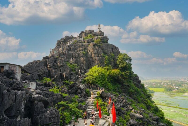 quang-phu-cau-incense-trang-an-mua-cave-1-day-private-tour