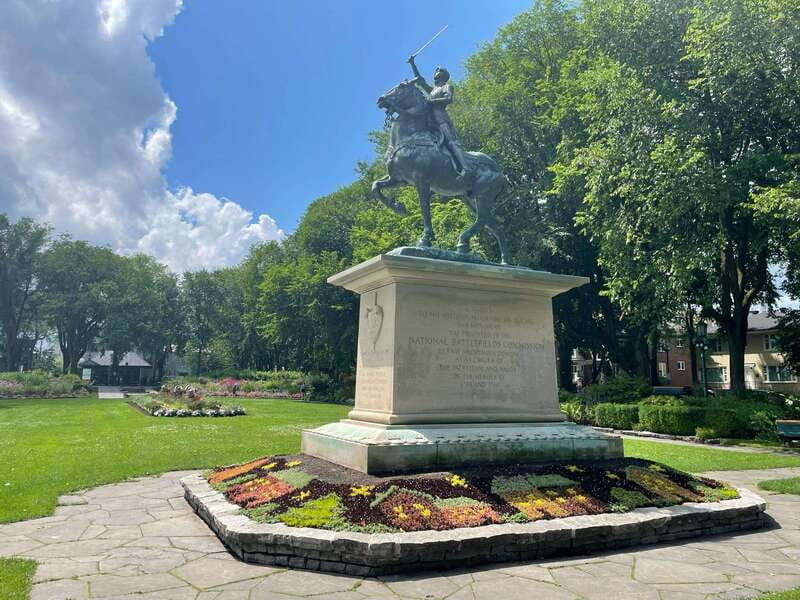 quebec-city-montcalm-st-jean-baptiste-walking-tour-2-5h
