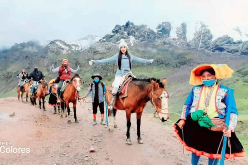 rainbow-mountain-horseback-riding-tour-buffet-lun