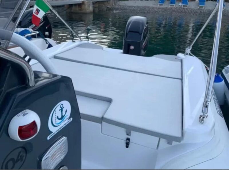 rent-gommone-g6-3-ode-mer-to-explore-the-aeolian-archipelago