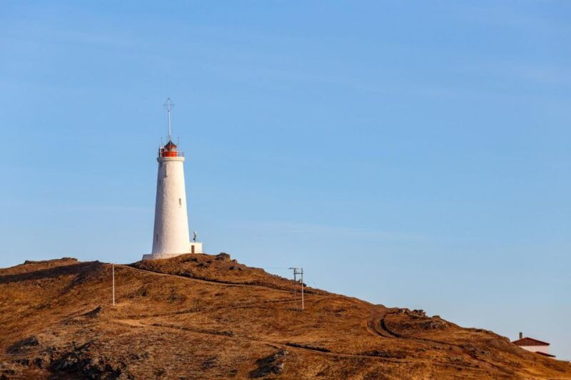 reykjanes-peninsula-and-bridge-between-the-continents
