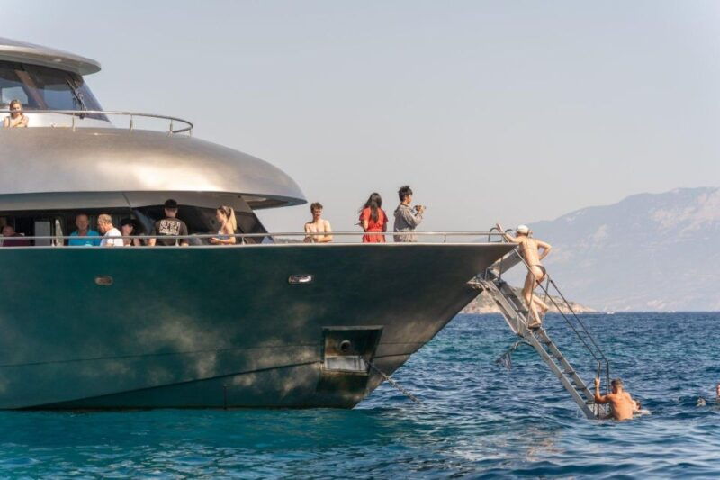 rhodes-transfer-cruise-to-symi-island-st-george-bay