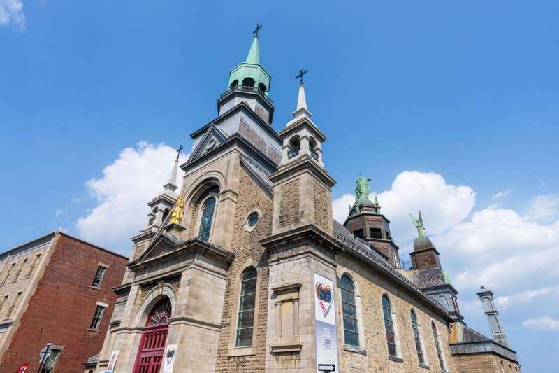 romantic-walking-tour-for-couples-in-montreal