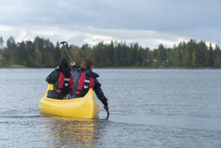 rovaniemi-authentic-reindeer-farm-canoeing