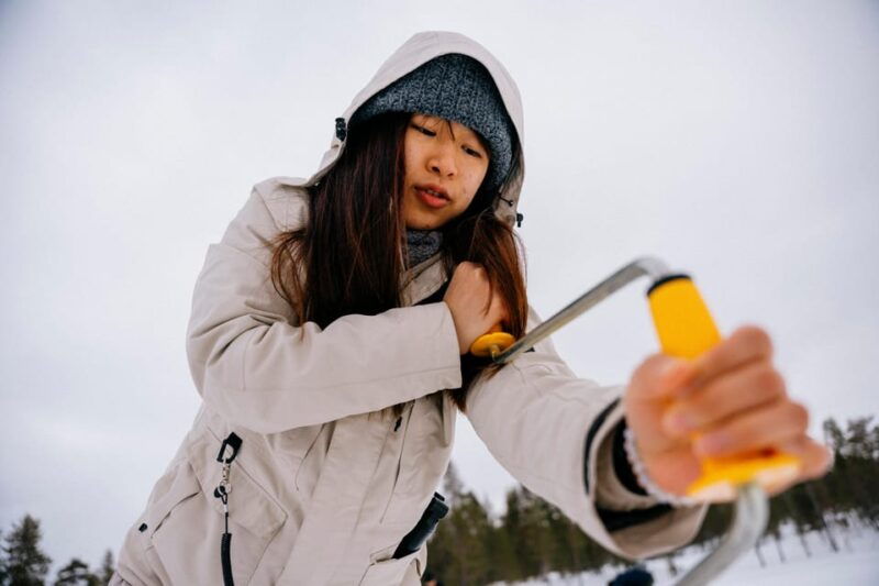 saariselka-ice-fishing-adventure
