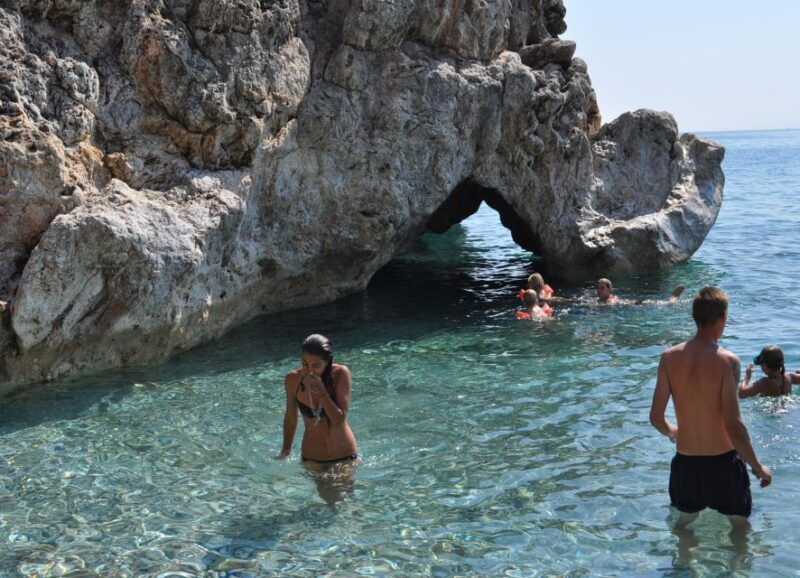 samos-boat-tour-with-bbq-lunch-to-samiopoula