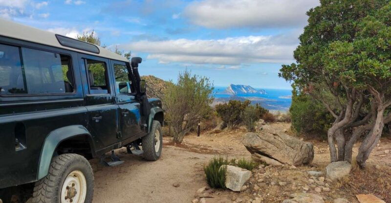 san-teodoro-rio-pitrisconi-jeep-and-hiking-tour