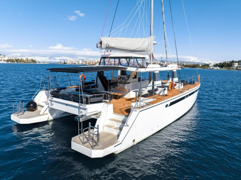 santorini-catamaran-caldera-cruise-with-meal-and-drinks-2