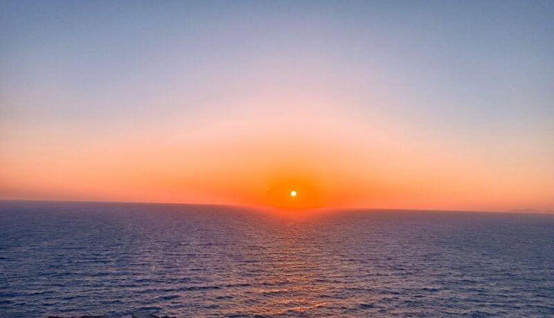santorini-private-guided-tour-with-sunset-view