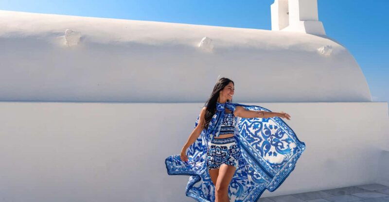 santorini-private-photoshoot-tour-by-a-pro-photographer