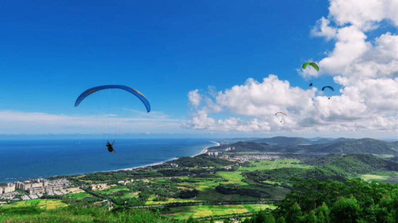 sanya-vip-paragliding-experience-over-haitang-bay