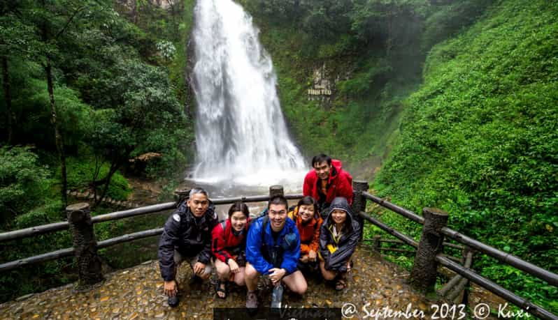 sapa-2-day-villagesrice-fields-love-waterfall-hiking-tour