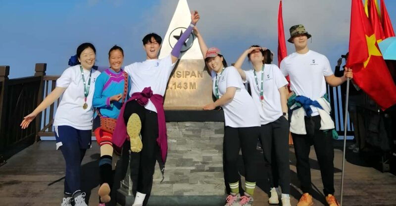 sapa-epic-2-day-trek-to-fansipan-mountain-peak