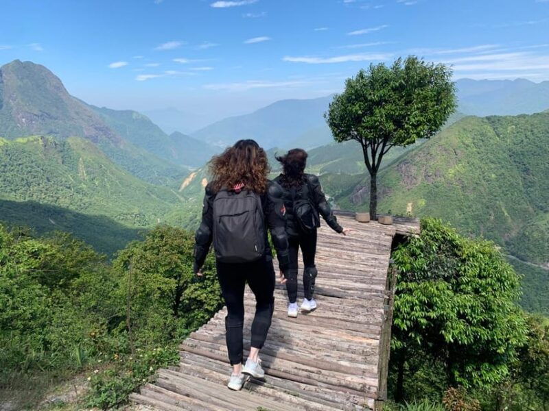 sapa-motorbike-tour-1-day-visit-waterfalls-local-villages
