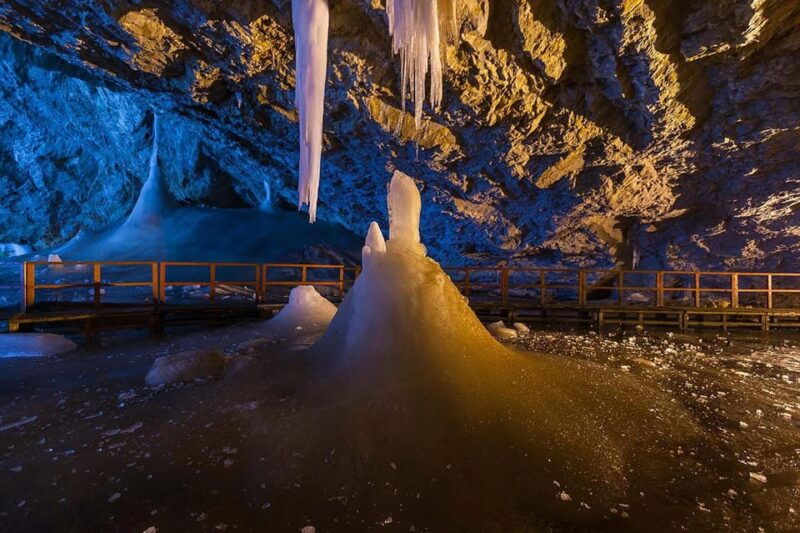 scarisoara-ice-cave-one-day-tour-from-oradea