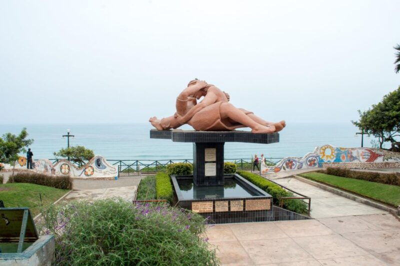 scooter-tour-through-miraflores-and-barranco-lima