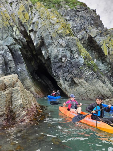 sea-kayaking-around-bray-head