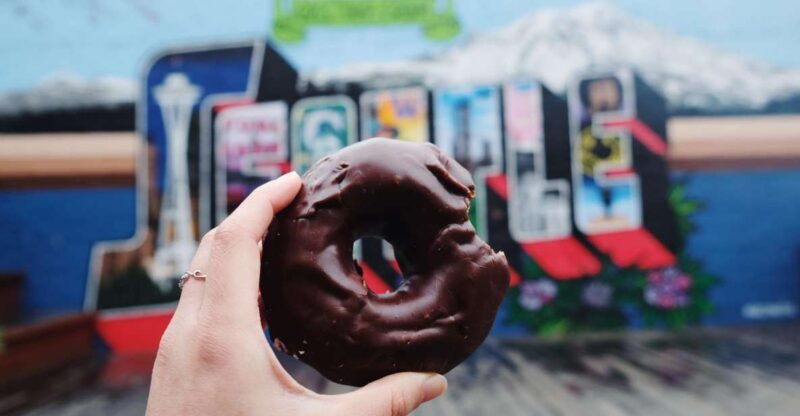 seattle-guided-delicious-donut-tour-with-tastings
