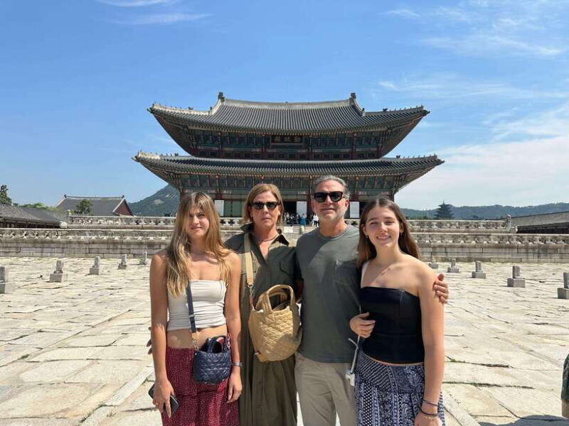 seoul-gyeongbok-palace-n-seoul-tower-with-cable-car