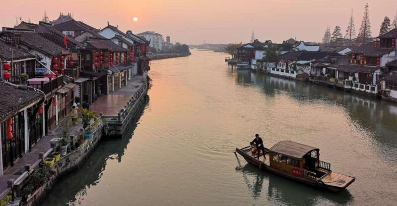 shanghai-highlights-and-zhujiajiao-water-town-private-tour