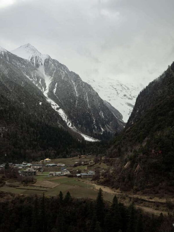 shangri-la-meili-snow-mountain-and-yubeng-village-trek