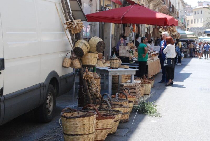 sicilian-street-food-tour-and-wine-tasting-in-siracusa