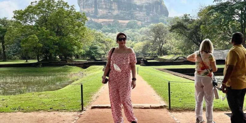 sigiriya-dambulla-and-village-safari-day-tour-from-negombo