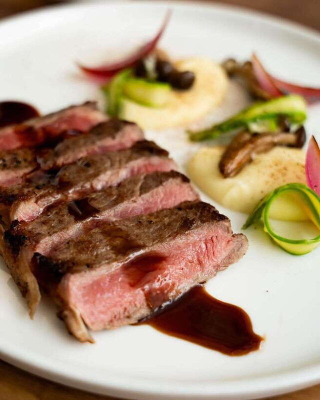 singapore-redtail-bar-by-zouk-dining-packages