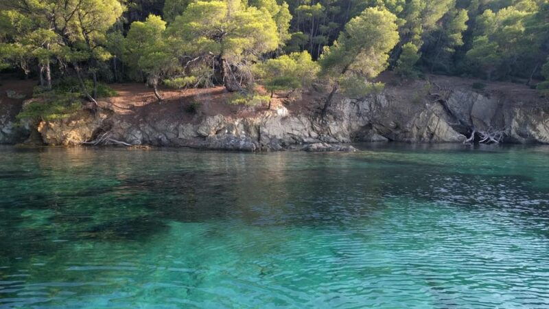 sithonia-waterfront-sailing-boat-tour-of-secluded-coves