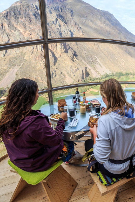 skylodge-stay-via-ferrata-zipline