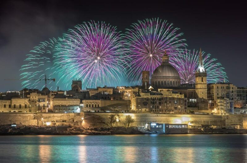 sliema-fireworks-festival-cruise-with-dinner-and-transfers