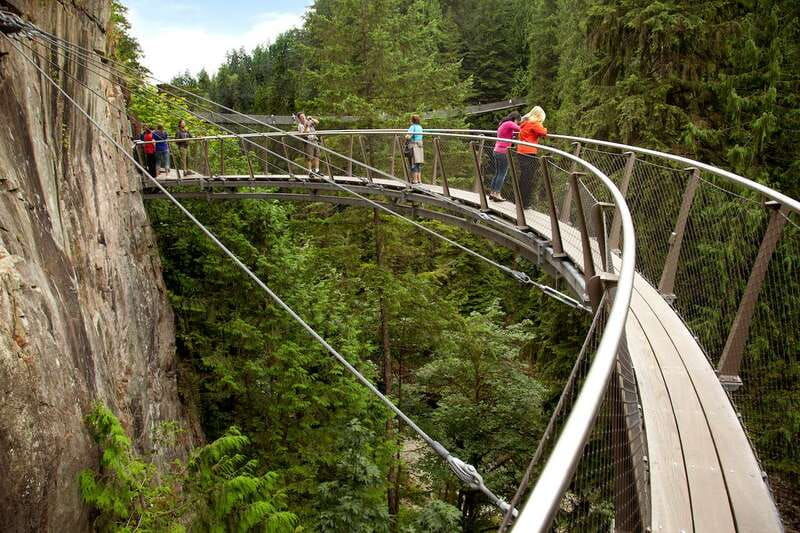 small-group-tour-of-capilano-bridge-grouse-mountain