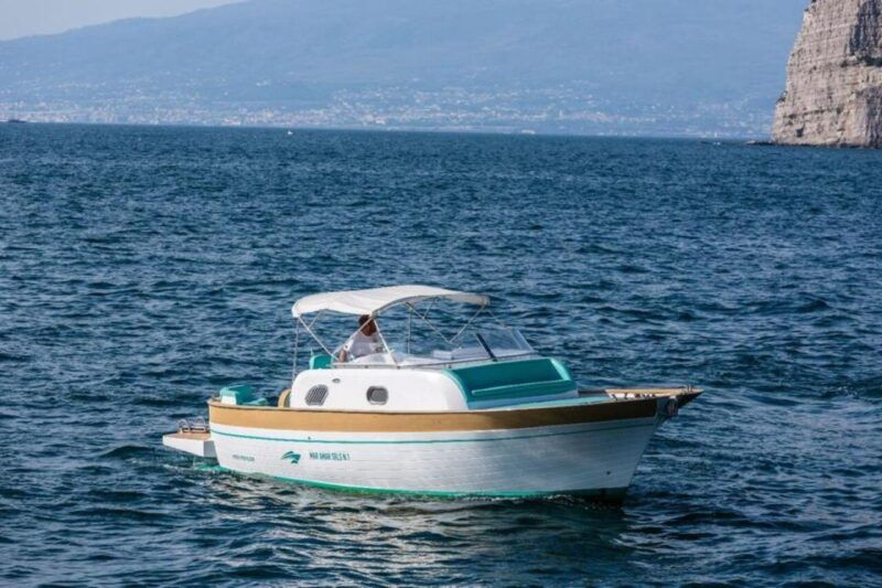 sorrento-full-day-amalfi-coast-amalfi-positano-boat-tour