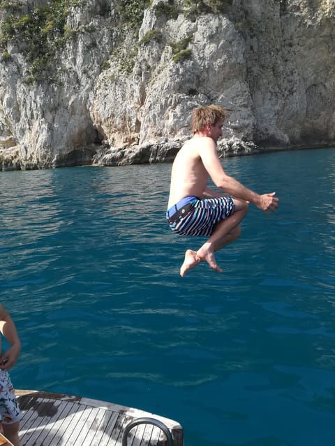 sorrento-shared-capri-boat-tour-with-snorkeling-and-fun