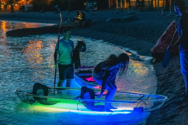 split-illuminated-evening-guided-kayaking-tour