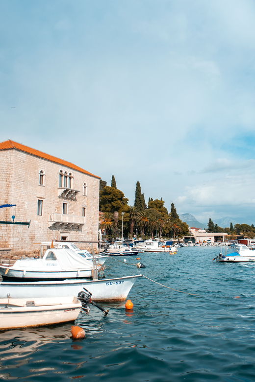 split-private-tour-to-salona-vitturi-castle-and-trogir