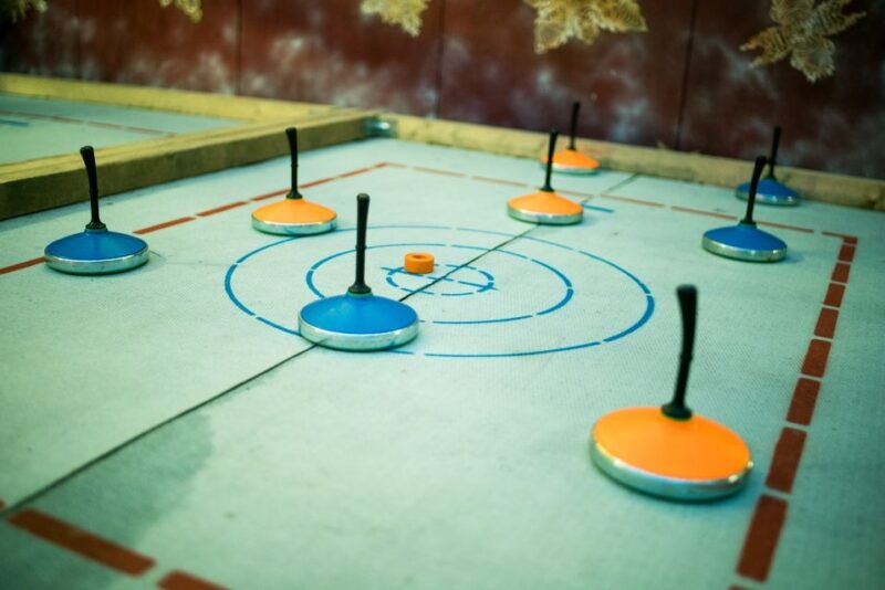 stuttgart-curling-rail-rental