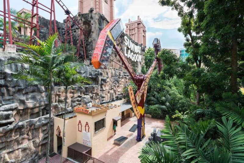 sunway-lagoon-theme-park-with-round-trip-transfer