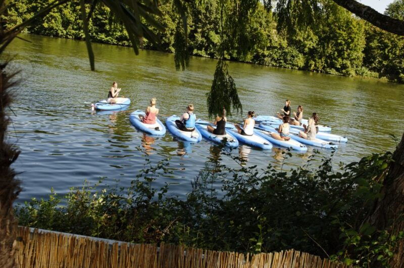 sup-yoga-with-guide