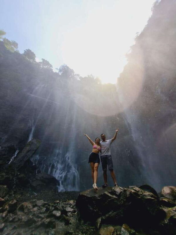 surabaya-malang-budget-friendly-tumpak-sewu-waterfall-tour