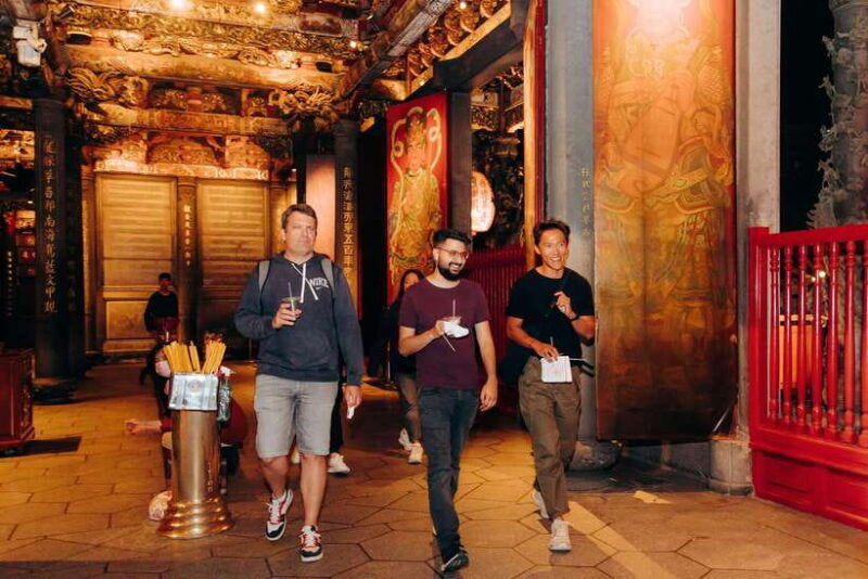 taipeis-origin-longshan-temple-taiwan-cultural-tour