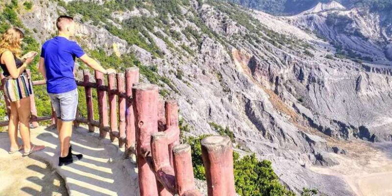 tangkuban-perahu-crater-tour-from-bandung