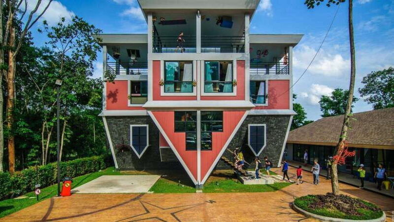 the-upside-down-house-phukets-must-see-attraction