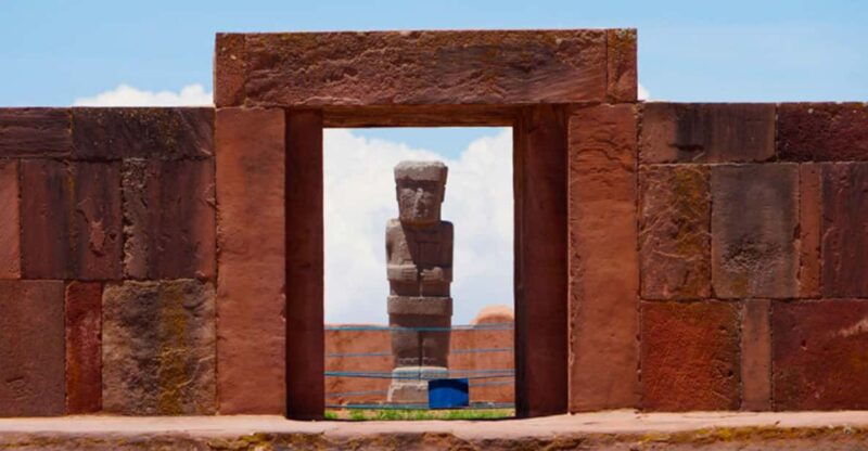 tiahuanaco-tour-from-puno-1-day-puerta-del-sol-and-bolivia
