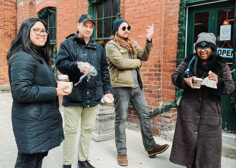 toronto-distillery-district-breakfast-walking-tour